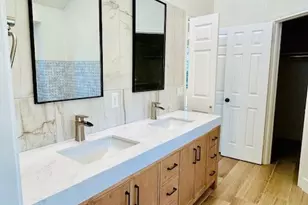 17119 Upper Bay Rd, Addison, TX 75001 - Photo 9