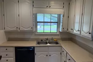 132 Crockett Ln, Hewitt, TX 76643 - Photo 5