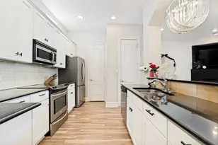 2022 N Fitzhugh Ave, Dallas, TX 87204 - Photo 5