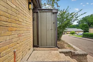 4641 Country Creek Dr, Dallas, TX 75236 - Photo 3