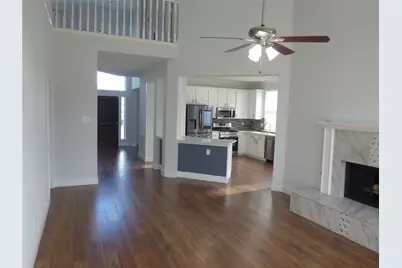 3905 Valez Drive, Carrollton, TX 75007 - Photo 5