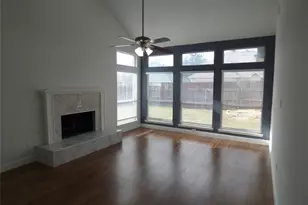 3905 Valez Dr, Carrollton, TX 75007 - Photo 7