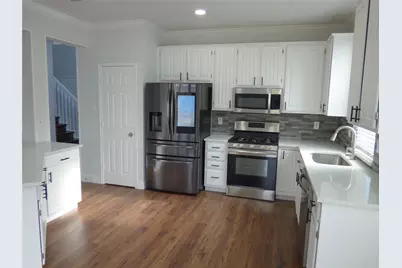 3905 Valez Drive, Carrollton, TX 75007 - Photo 3