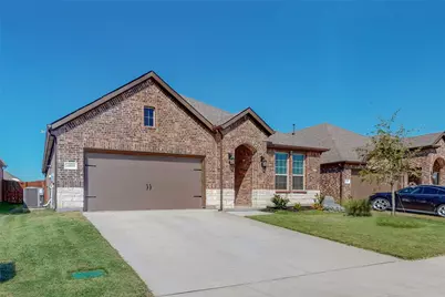 11029 Klondike Lane, Aubrey, TX 76227 - Photo 5