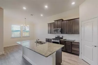 11029 Klondike Lane, Aubrey, TX 76227 - Photo 15