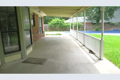 608 Valley Mills Drive, Arlington, TX 76018 - Photo 19