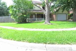 608 Valley Mills Dr, Arlington, TX 76018 - Photo 3