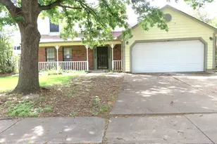 608 Valley Mills Dr, Arlington, TX 76018 - Photo 1