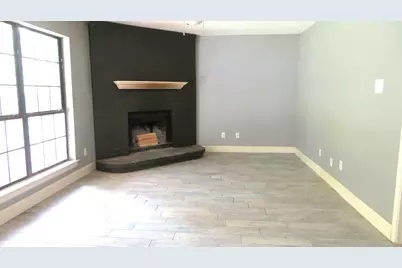608 Valley Mills Drive, Arlington, TX 76018 - Photo 7