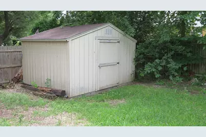 608 Valley Mills Drive, Arlington, TX 76018 - Photo 21