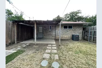1017 Mullins Street, Irving, TX 75061 - Photo 23