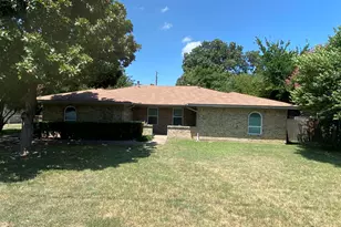 1017 Mullins St, Irving, TX 75061 - Photo 1