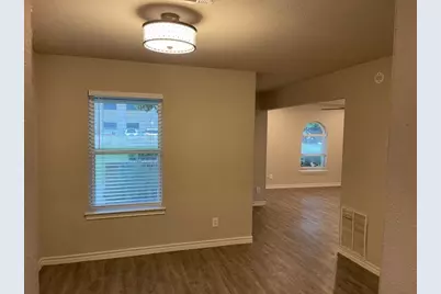 1017 Mullins Street, Irving, TX 75061 - Photo 5