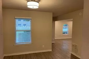 1017 Mullins St, Irving, TX 75061 - Photo 5