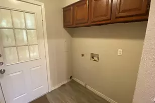 1017 Mullins St, Irving, TX 75061 - Photo 13