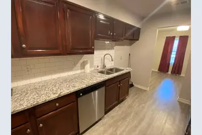 1017 Mullins Street, Irving, TX 75061 - Photo 9