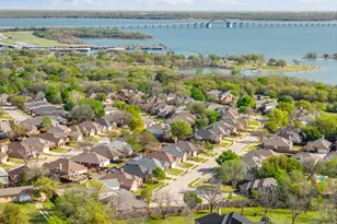 814 Lake Bluff Dr, Lake Dallas, TX 75065 - Photo 5