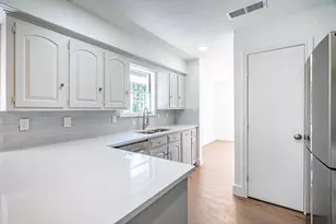 10538 Barrywood Dr, Dallas, TX 75230 - Photo 7