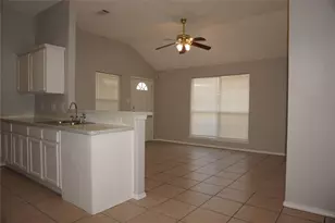 7819 Novella Dr, Fort Worth, TX 76134 - Photo 3