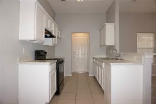 7819 Novella Dr, Fort Worth, TX 76134 - Photo 5