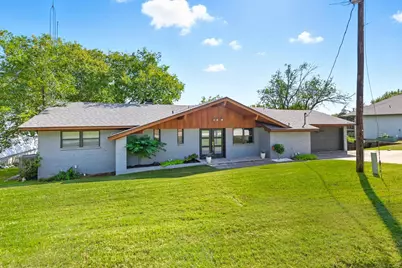 80 Bayside Circle, Gainesville, TX 76240 - Photo 1