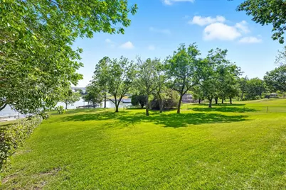 80 Bayside Circle, Gainesville, TX 76240 - Photo 3