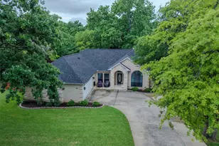 1805 Spinnaker Ln, Azle, TX 76020 - Photo 3