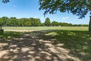 209 Co Rd 2696, Alvord, TX 76225 - Photo 31