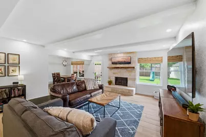 224 Overcrest Drive, Benbrook, TX 76126 - Photo 5