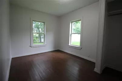 102 San Saba Avenue, Benbrook, TX 76126 - Photo 5