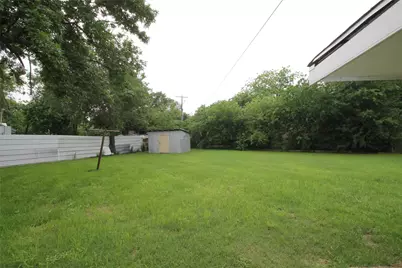 102 San Saba Avenue, Benbrook, TX 76126 - Photo 31