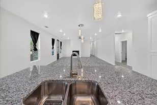 2902 Walnut St, Greenville, TX 75401 - Photo 9