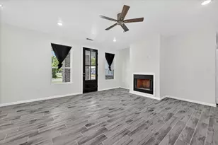 2902 Walnut St, Greenville, TX 75401 - Photo 3