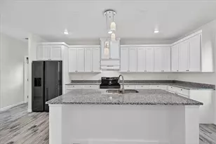 2902 Walnut St, Greenville, TX 75401 - Photo 5