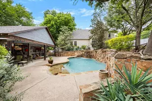 1025 W Main St, Waxahachie, TX 75165 - Photo 1