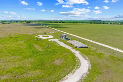 9817 County Road 408, Grandview, TX 76050 - Photo 9