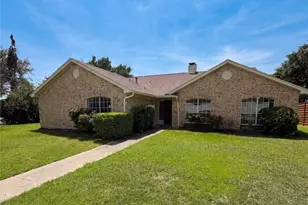 3701 Westminster Dr, Carrollton, TX 75007 - Photo 25