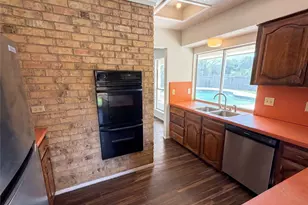 3701 Westminster Dr, Carrollton, TX 75007 - Photo 11