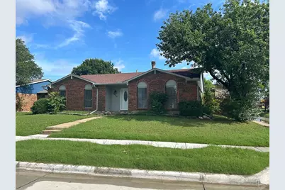 5584 Squires Drive, The Colony, TX 75056 - Photo 1