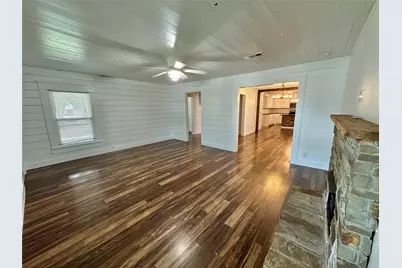101 N Berry Street, Sanger, TX 76266 - Photo 3
