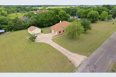 607 Lark Lane, Oak Leaf, TX 75154 - Photo 3