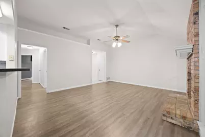 607 Lark Lane, Oak Leaf, TX 75154 - Photo 9