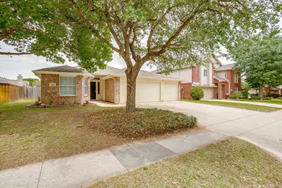 736 Cardinal Drive, Saginaw, TX 76131 - Photo 3