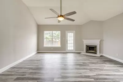 736 Cardinal Drive, Saginaw, TX 76131 - Photo 15