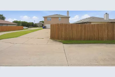 1308 Arbordale Court, Lancaster, TX 75134 - Photo 39