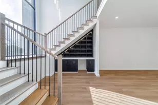 438 Bonnie View Rd, Dallas, TX 75203 - Photo 1