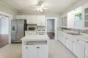 2015 Gorman Ave, Waco, TX 76707 - Photo 9