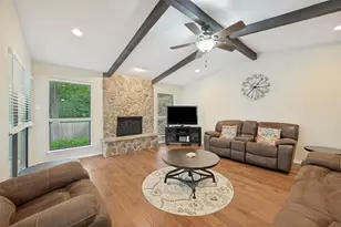 4217 Hunters Ct, Arlington, TX 76016 - Photo 3