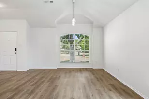 1001 Crane Cir, Saginaw, TX 76131 - Photo 3