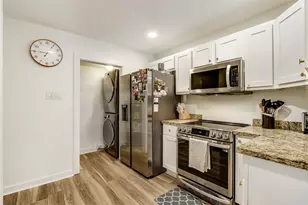 4777 Cedar Springs Rd, Dallas, TX 75219 - Photo 13